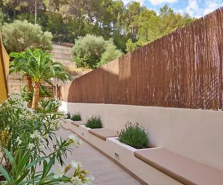 Flor Almendros 아파트 *