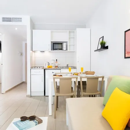 Flor Almendros Apartamento *